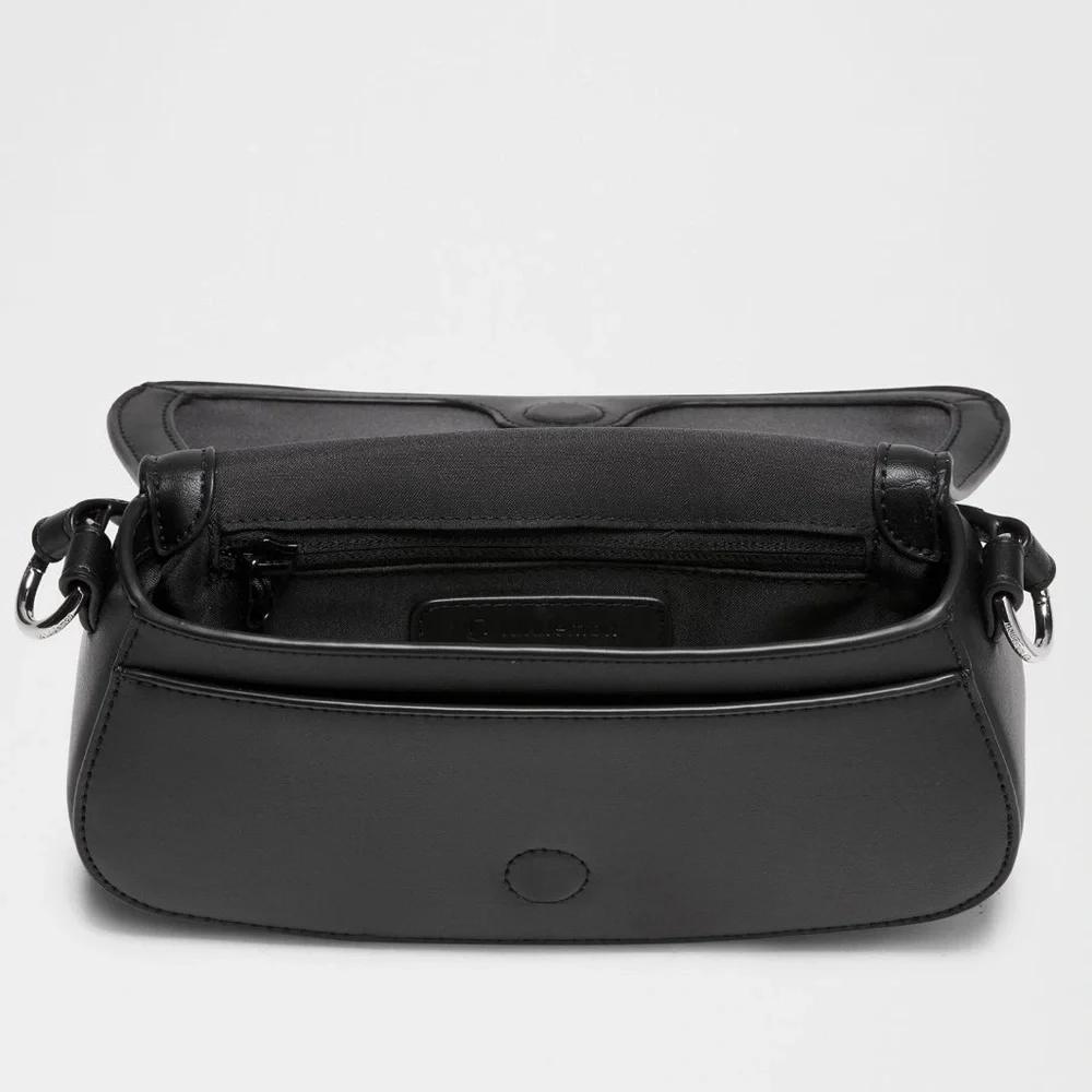 Lululemon Leather Alternative Mini Bag 1.2L in Black - Picture 4 of 5